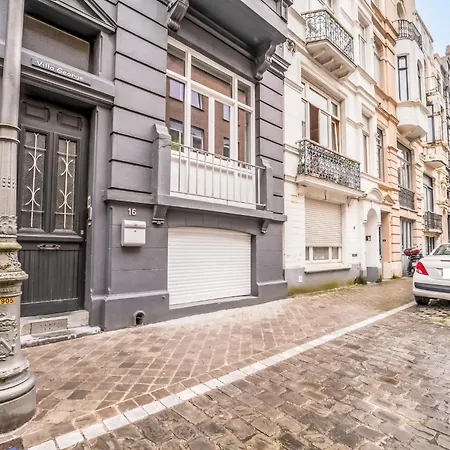 Lejlighed George With Terrace By Interhome *