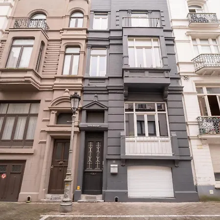 Apartamento George With Terrace By Interhome